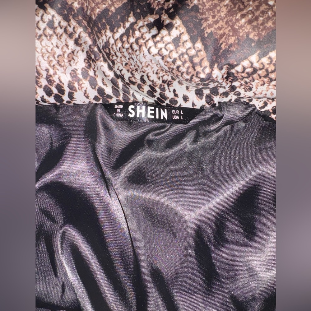Shein Snake Pattern Puffer Jacket - image 2